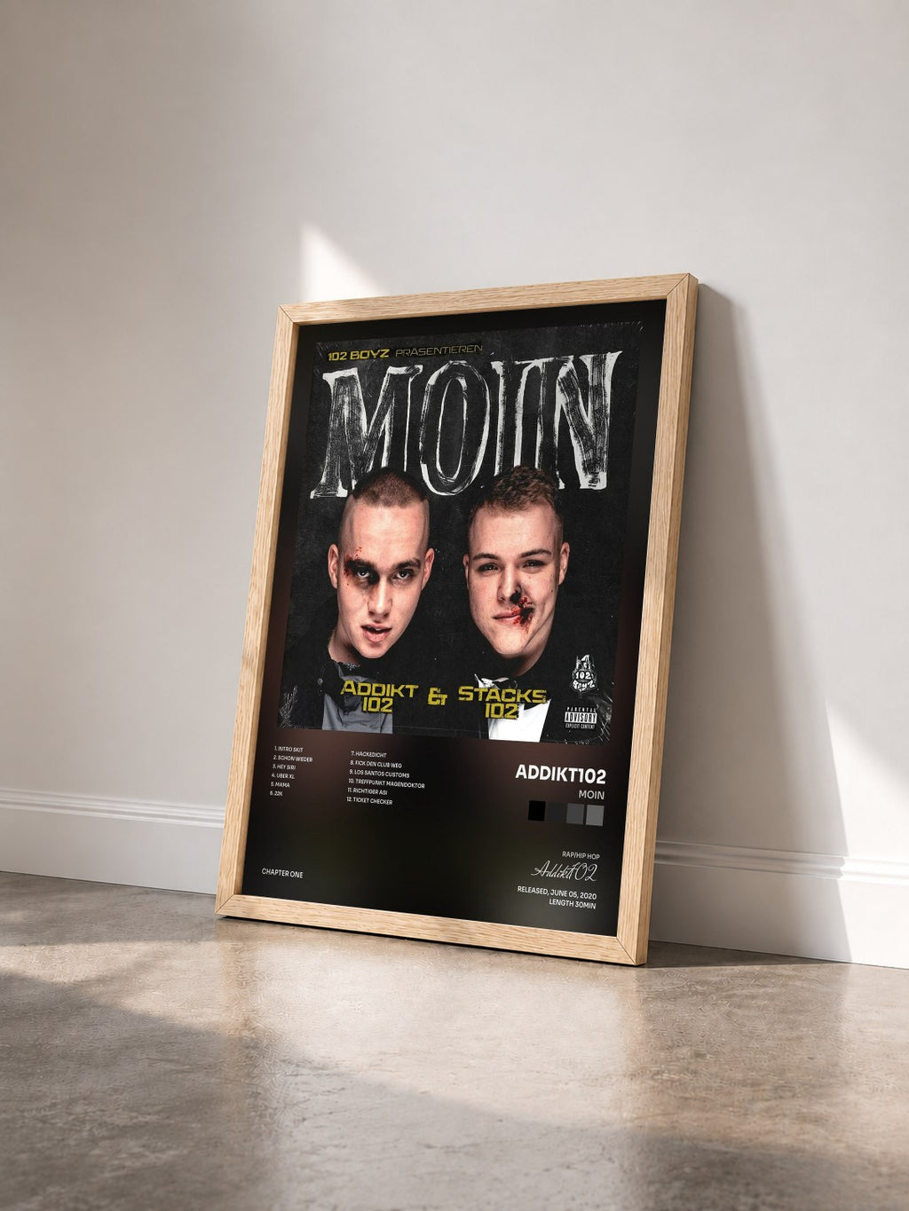 #bois Tableau de l'album MOIN de Addikt102 vu de trois quarts, cadre en bois brut
