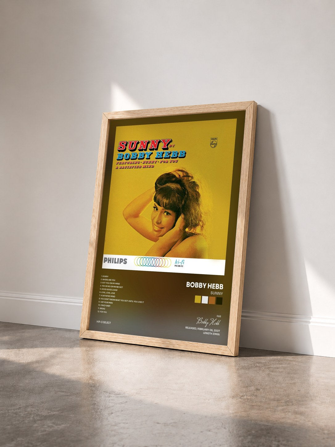 #bois Tableau de l'album Sunny de Bobby Hebb vu de trois quarts, cadre en bois brut