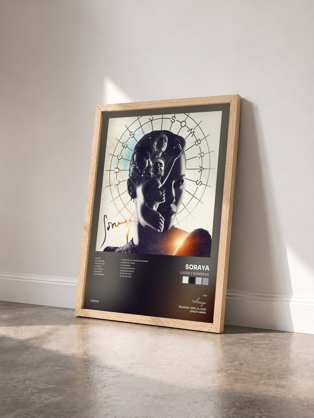 #bois Tableau de l'album Luces y Sombras de Soraya vu de trois quarts, cadre en bois brut