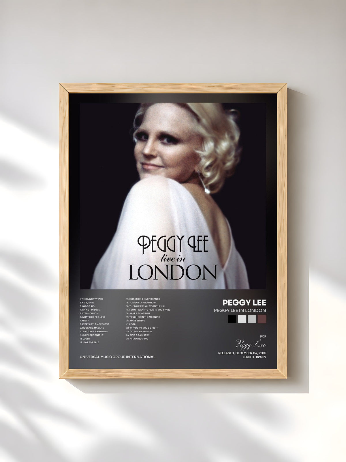 #bois Tableau de l'album Peggy Lee In London de Peggy Lee, cadre en bois brut, imprimé et encadré en France