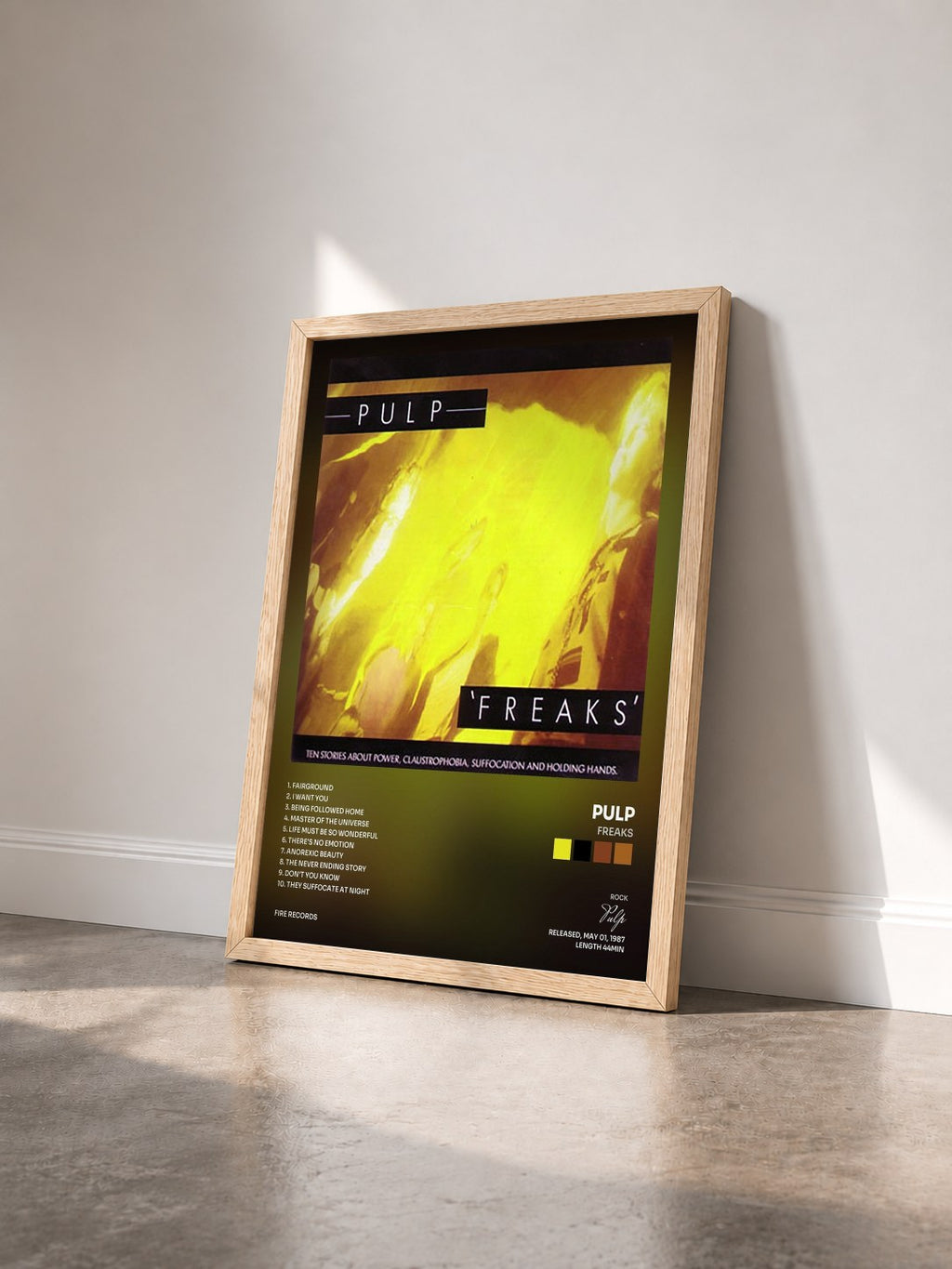 #bois Tableau de l'album Freaks de Pulp vu de trois quarts, cadre en bois brut