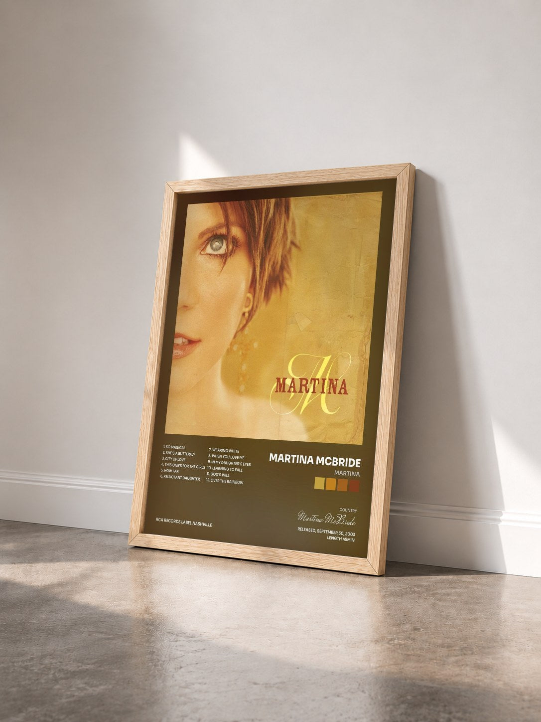 #bois Tableau de l'album Martina de Martina McBride vu de trois quarts, cadre en bois brut
