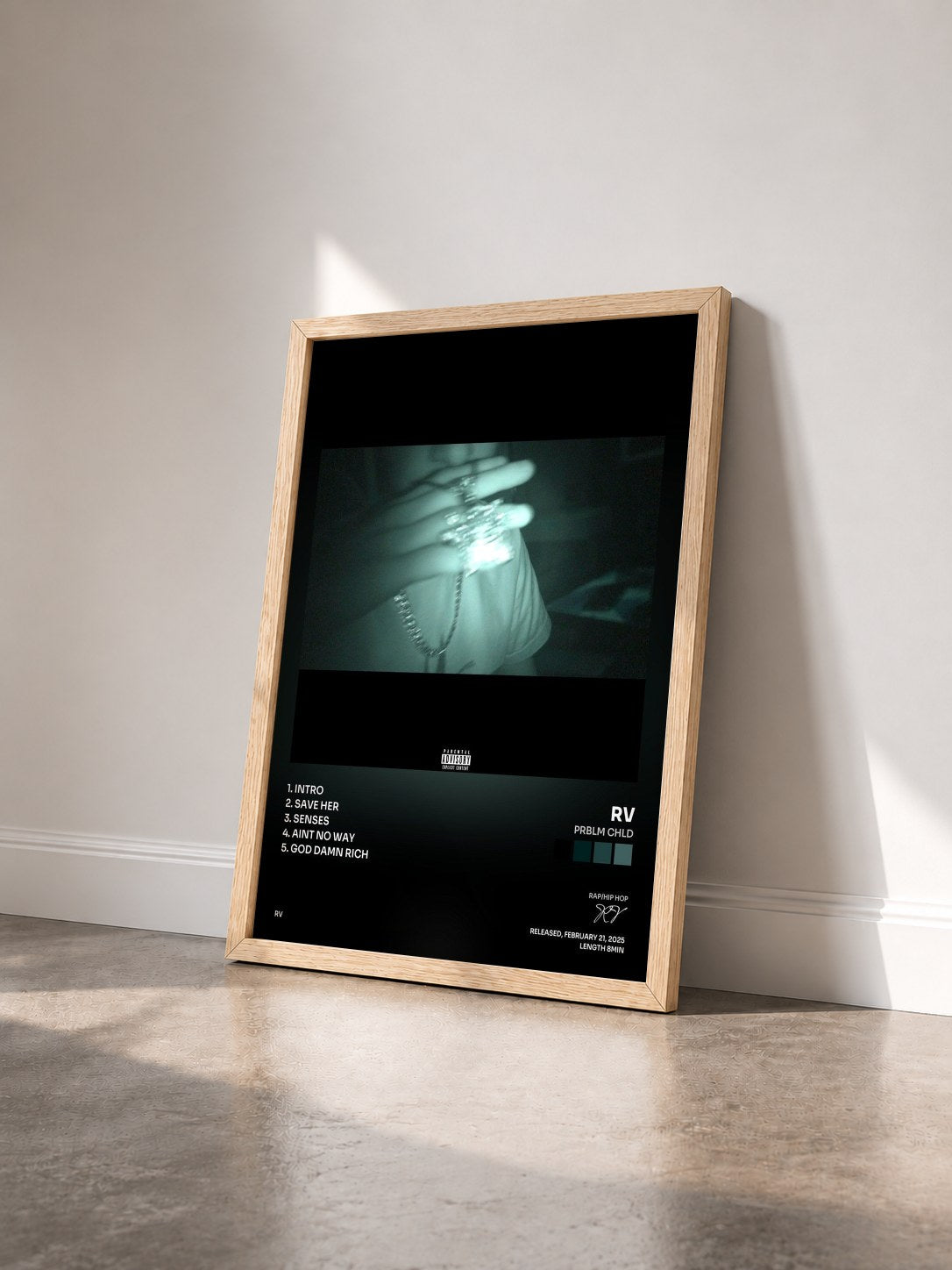 #bois Tableau de l'album PRBLM CHLD de RV vu de trois quarts, cadre en bois brut