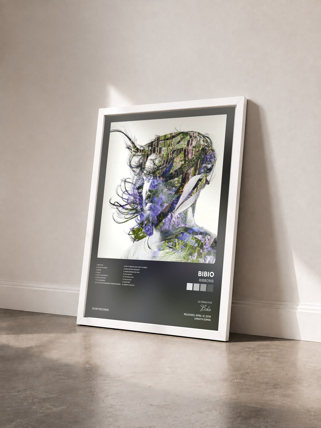 #blanc Tableau de l'album Ribbons de Bibio vu de trois quarts, cadre blanc
