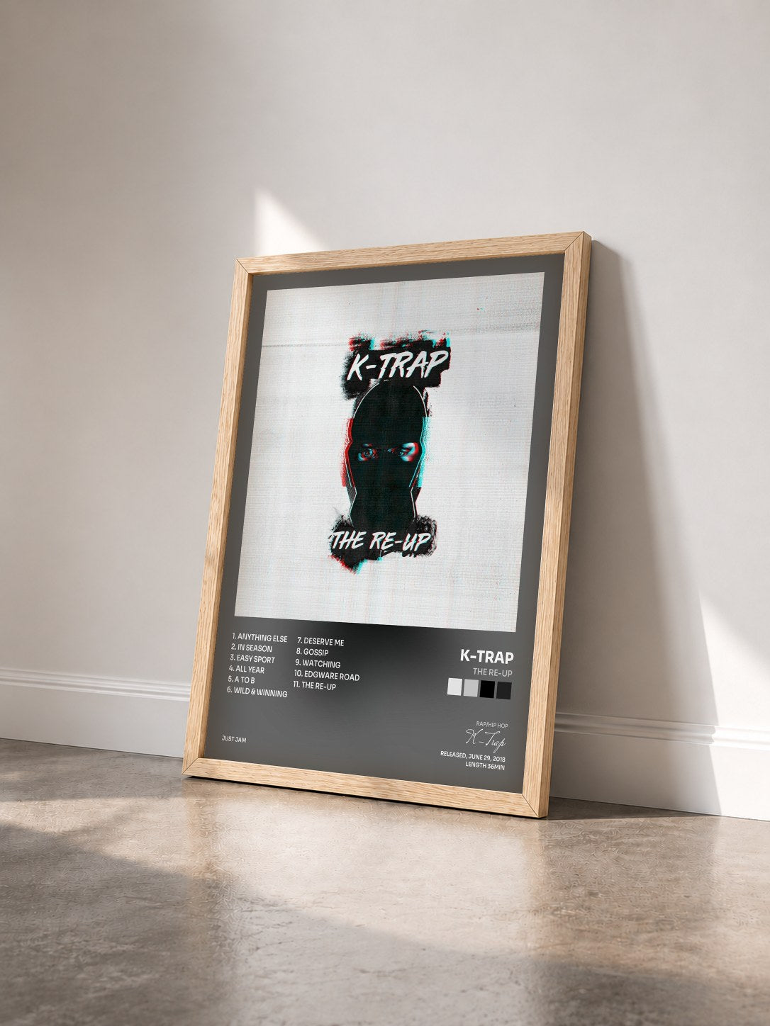 #bois Tableau de l'album The Re-Up de K-Trap vu de trois quarts, cadre en bois brut