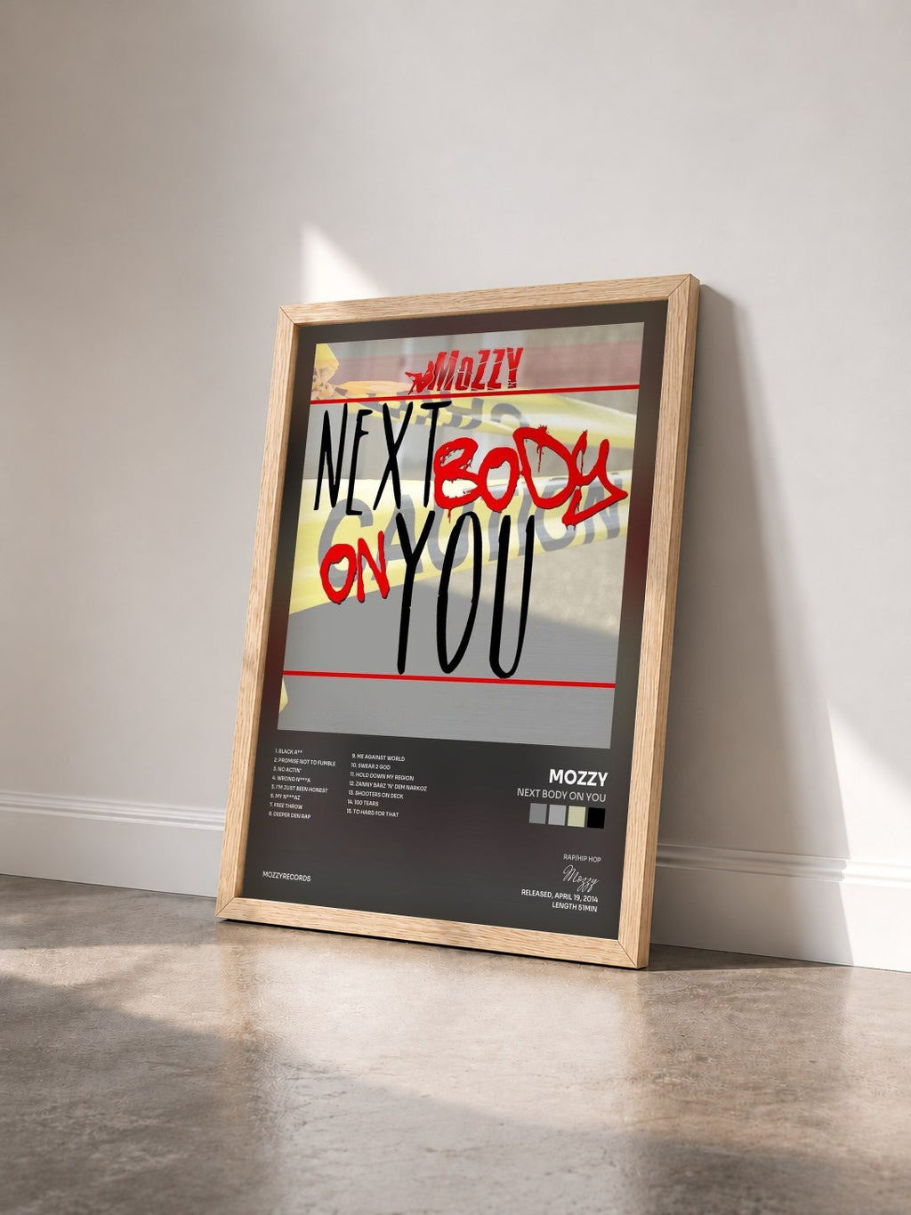 #bois Tableau de l'album Next Body On You de Mozzy vu de trois quarts, cadre en bois brut