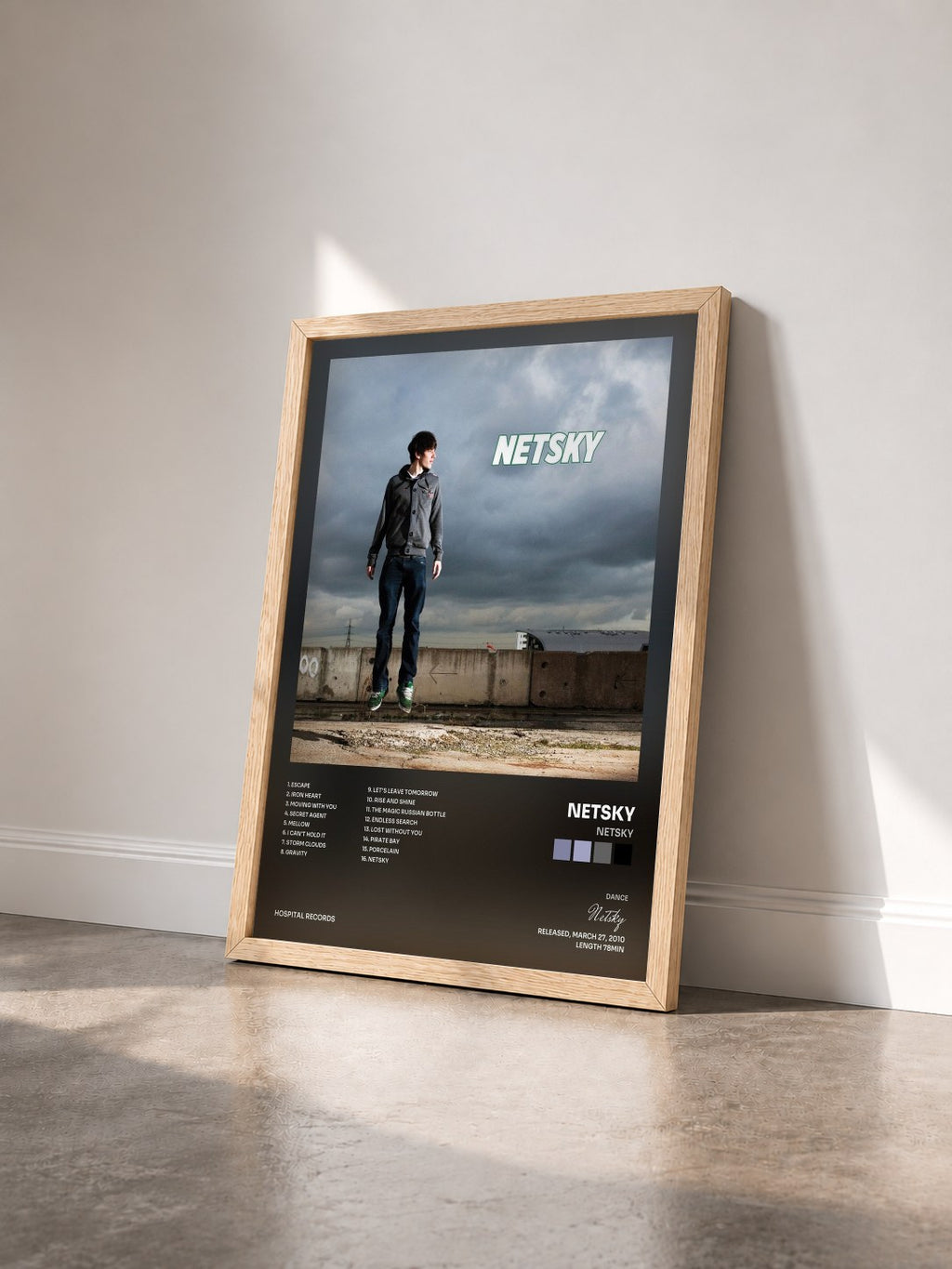 #bois Tableau de l'album Netsky de Netsky vu de trois quarts, cadre en bois brut