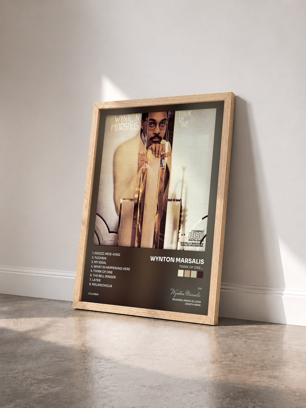 #bois Tableau de l'album Think Of One ... de Wynton Marsalis vu de trois quarts, cadre en bois brut