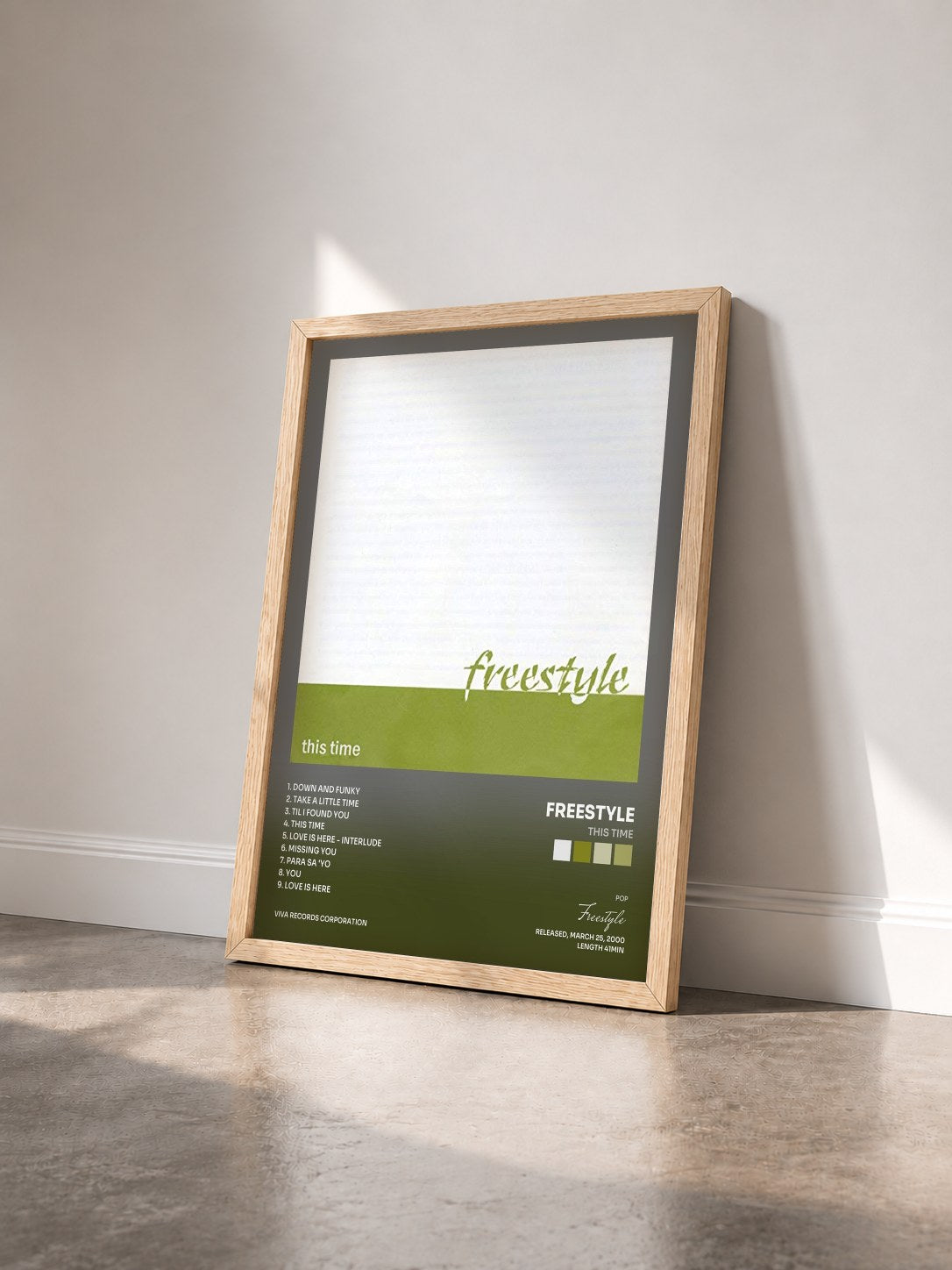 #bois Tableau de l'album This Time de Freestyle vu de trois quarts, cadre en bois brut