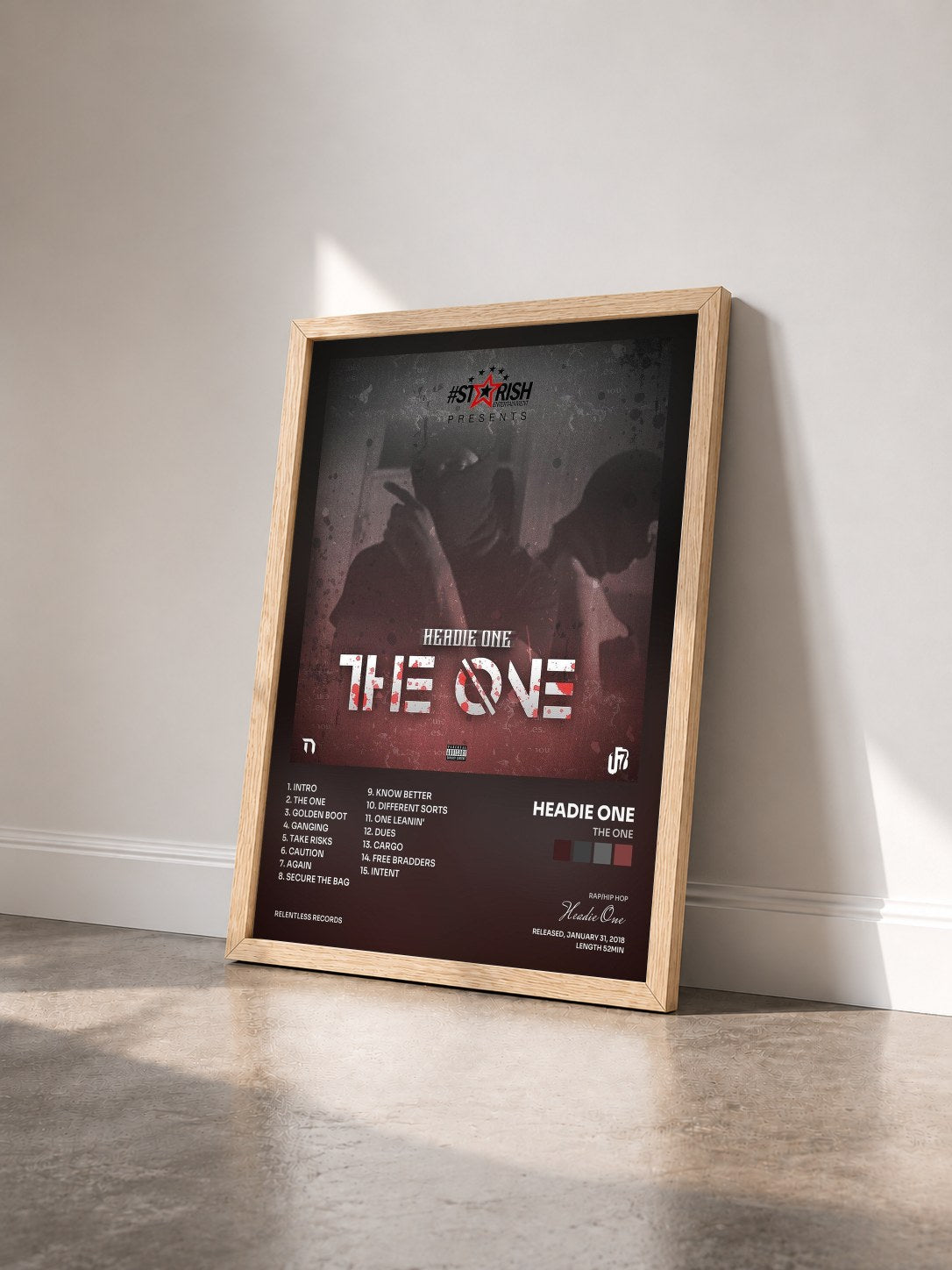 #bois Tableau de l'album The One de Headie One vu de trois quarts, cadre en bois brut