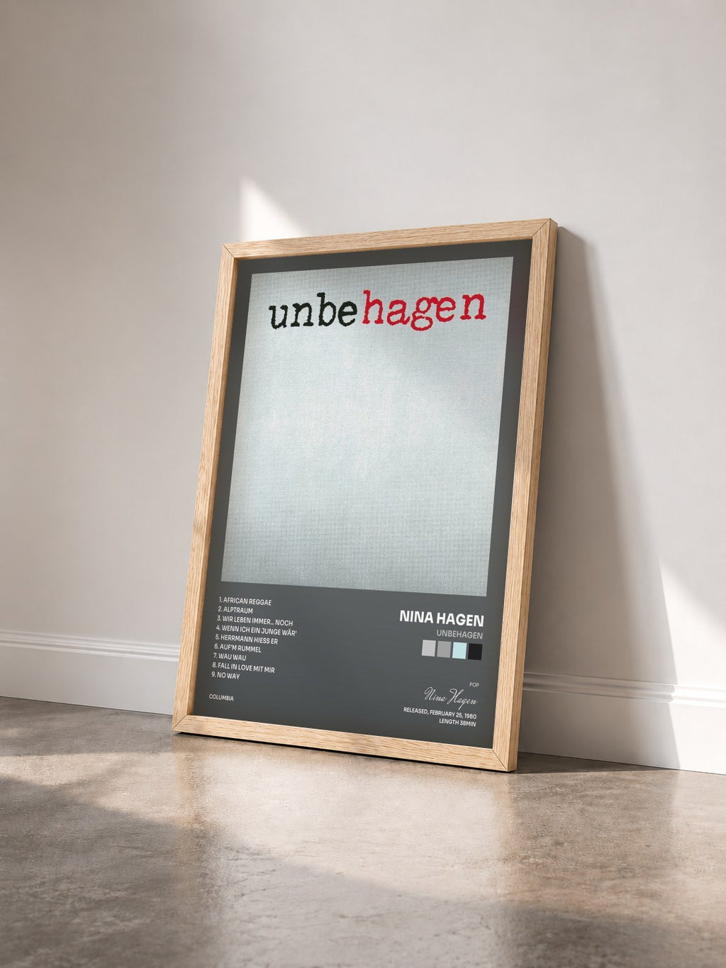 #bois Tableau de l'album Unbehagen de Nina Hagen vu de trois quarts, cadre en bois brut