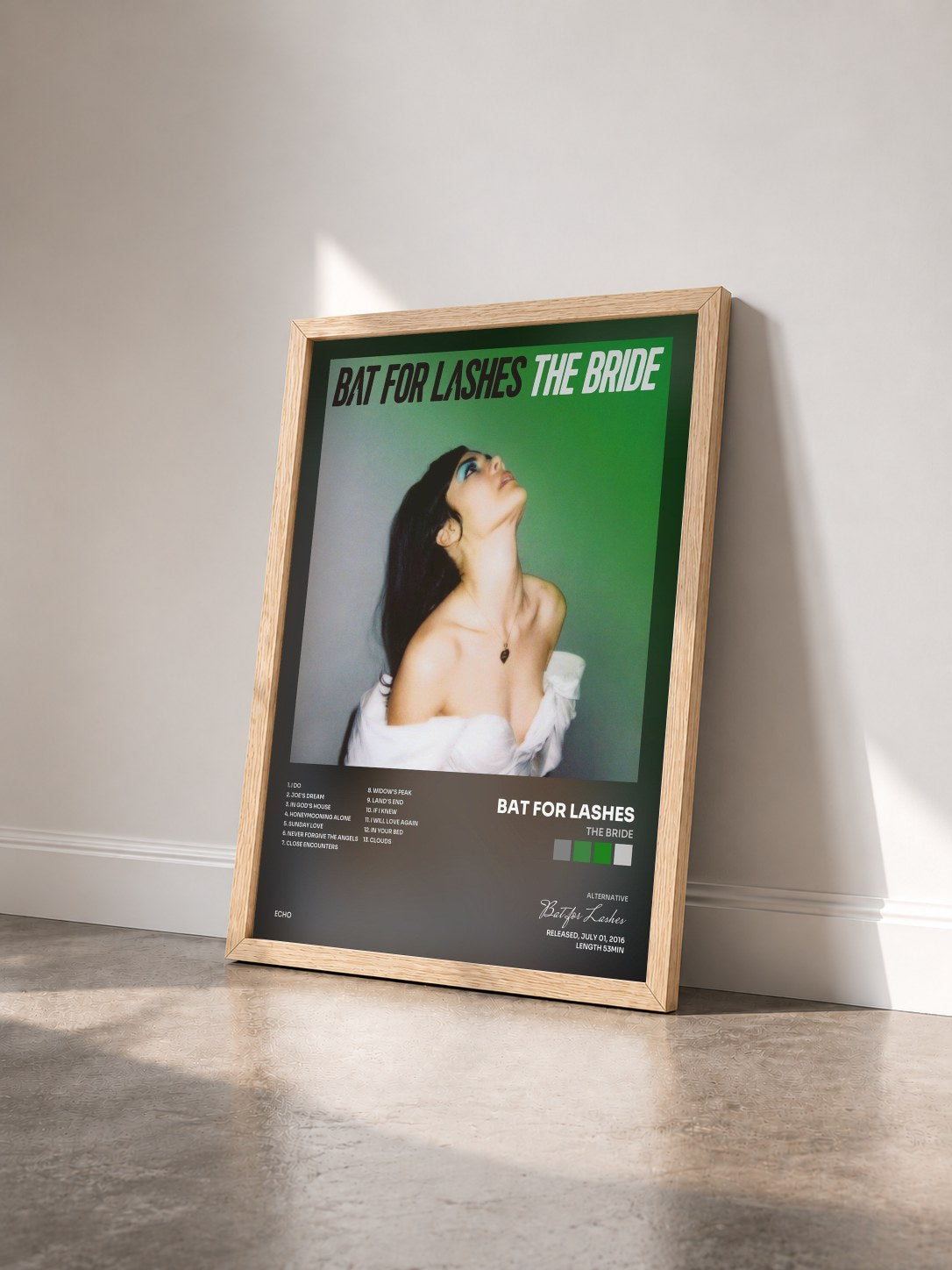 #bois Tableau de l'album The Bride de Bat for Lashes vu de trois quarts, cadre en bois brut