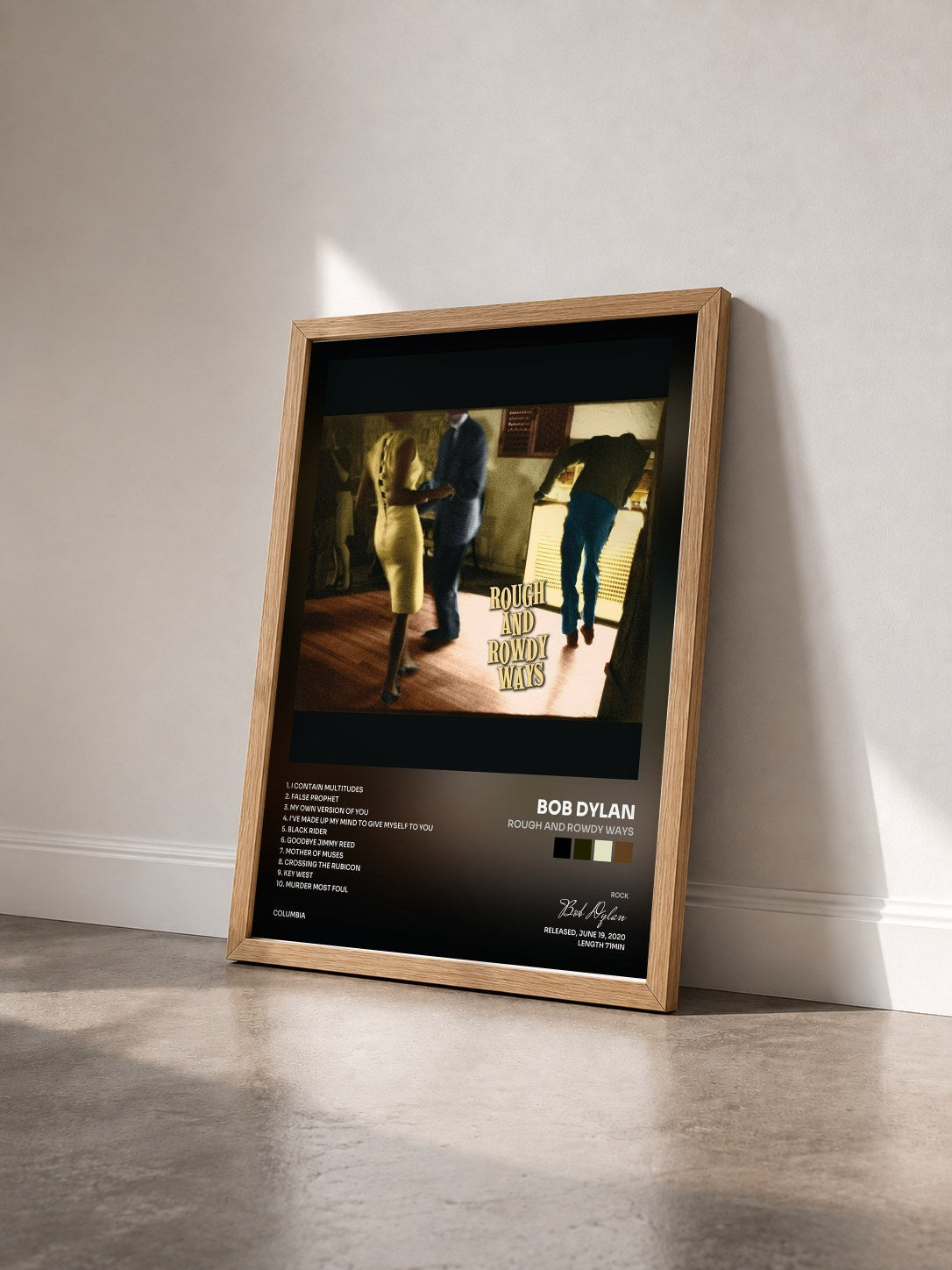 #bois Tableau de l'album Rough and Rowdy Ways de Bob Dylan vu de trois quarts, cadre en bois brut