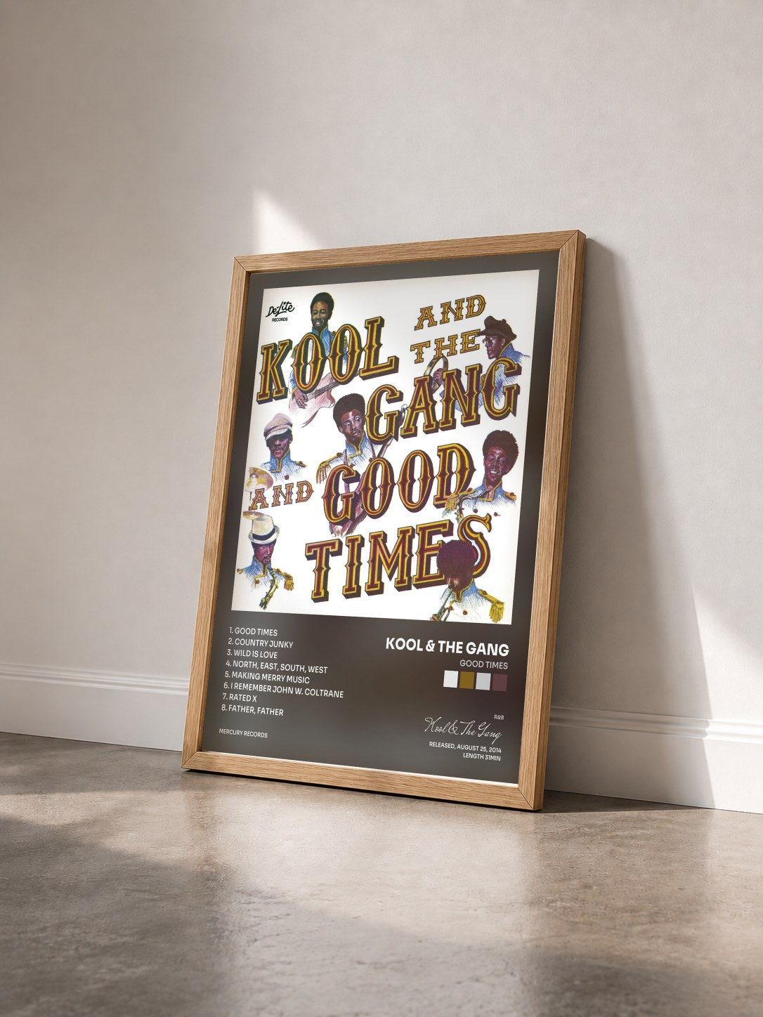 #bois Tableau de l'album Good Times de Kool & The Gang vu de trois quarts, cadre en bois brut