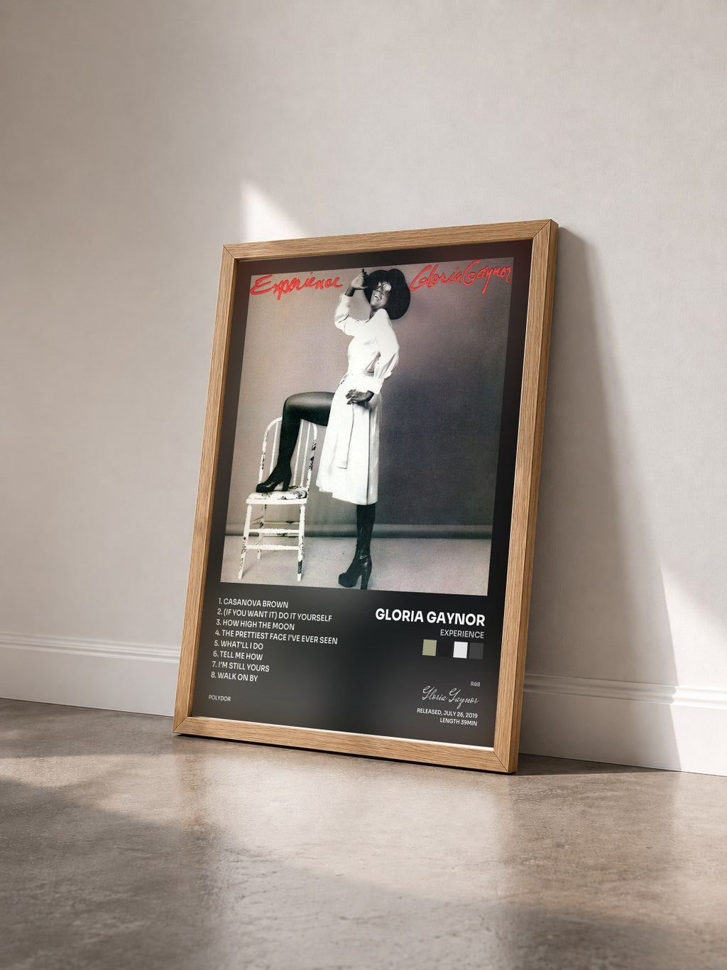 #bois Tableau de l'album Experience de Gloria Gaynor vu de trois quarts, cadre en bois brut