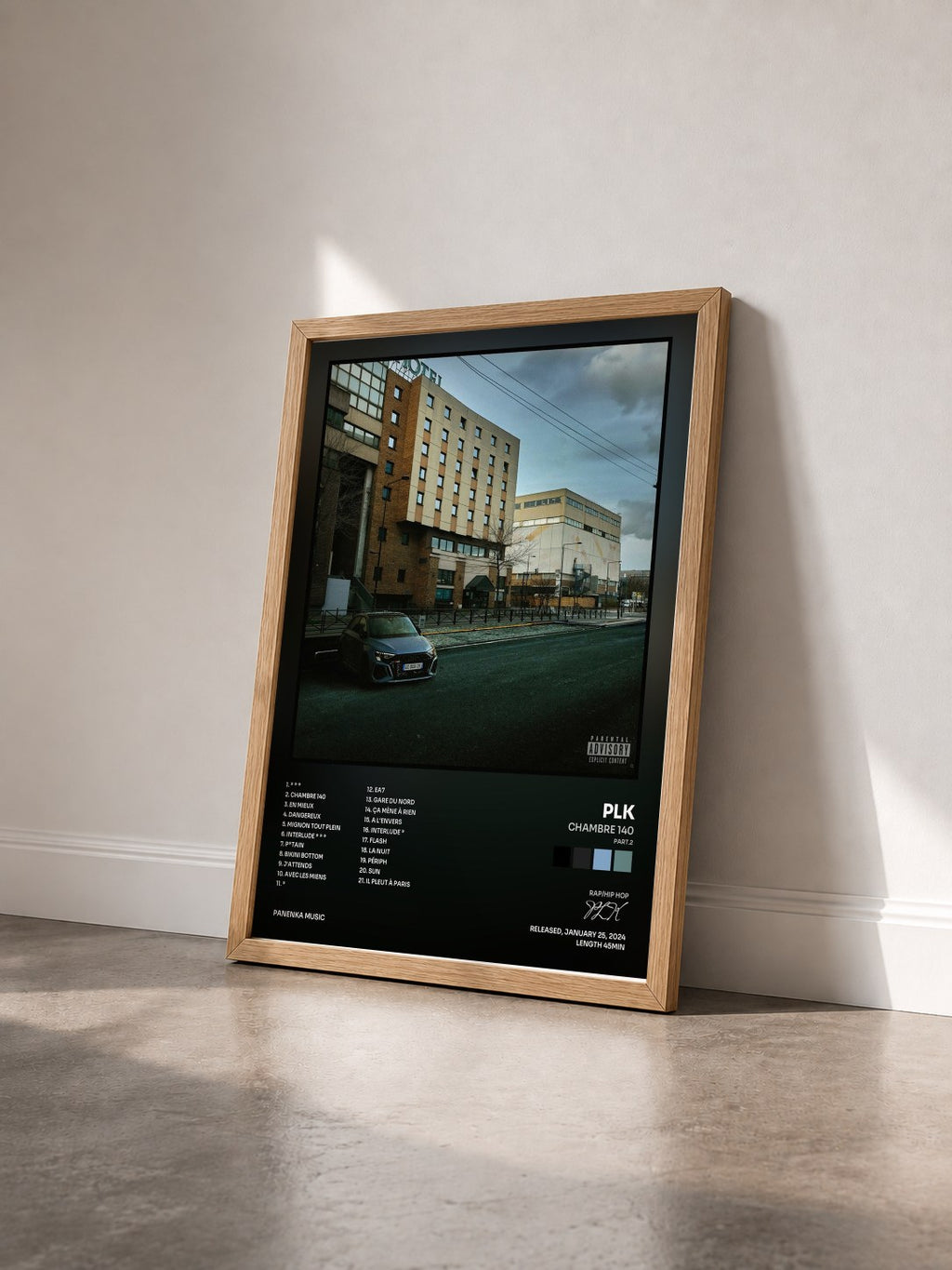 #bois Tableau de l'album Chambre 140 (Part.2) de PLK vu de trois quarts, cadre en bois brut