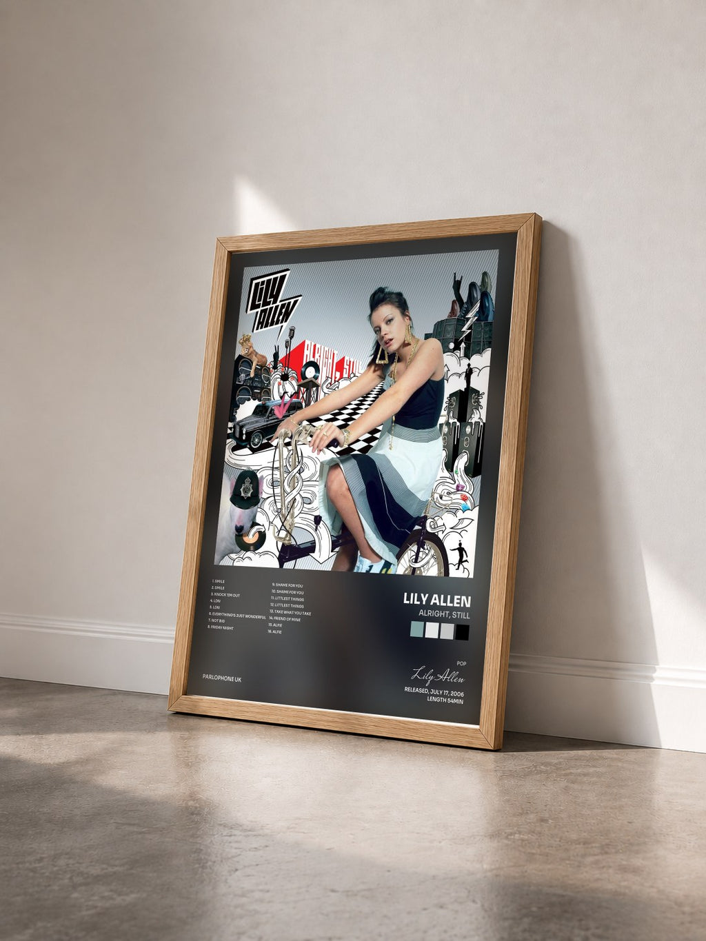 #bois Tableau de l'album Alright, Still de Lily Allen vu de trois quarts, cadre en bois brut