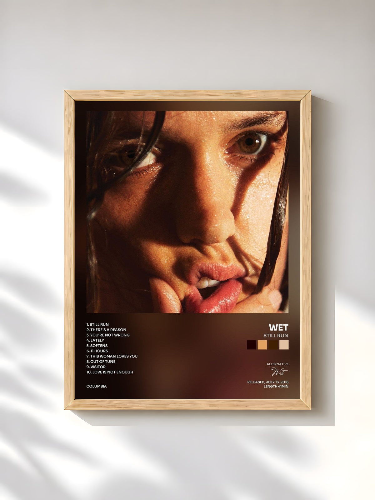 #bois Tableau de l'album Still Run de Wet, cadre en bois brut, imprimé et encadré en France