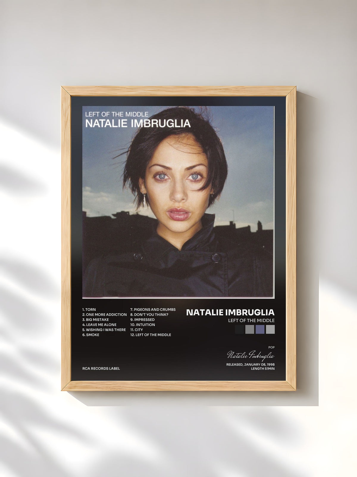 #bois Tableau de l'album Left Of The Middle de Natalie Imbruglia, cadre en bois brut, imprimé et encadré en France