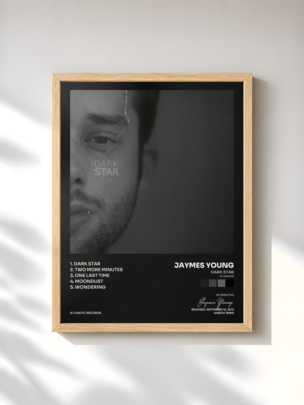 #bois Tableau de l'album Dark Star (EP Version) de Jaymes Young, cadre en bois brut, imprimé et encadré en France