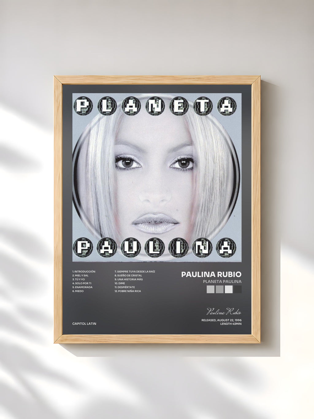 #bois Tableau de l'album Planeta Paulina de Paulina Rubio, cadre en bois brut, imprimé et encadré en France