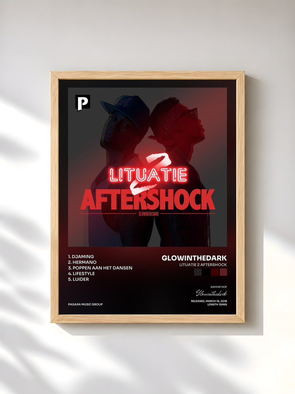 #bois Tableau de l'album Lituatie 2 Aftershock de Glowinthedark, cadre en bois brut, imprimé et encadré en France