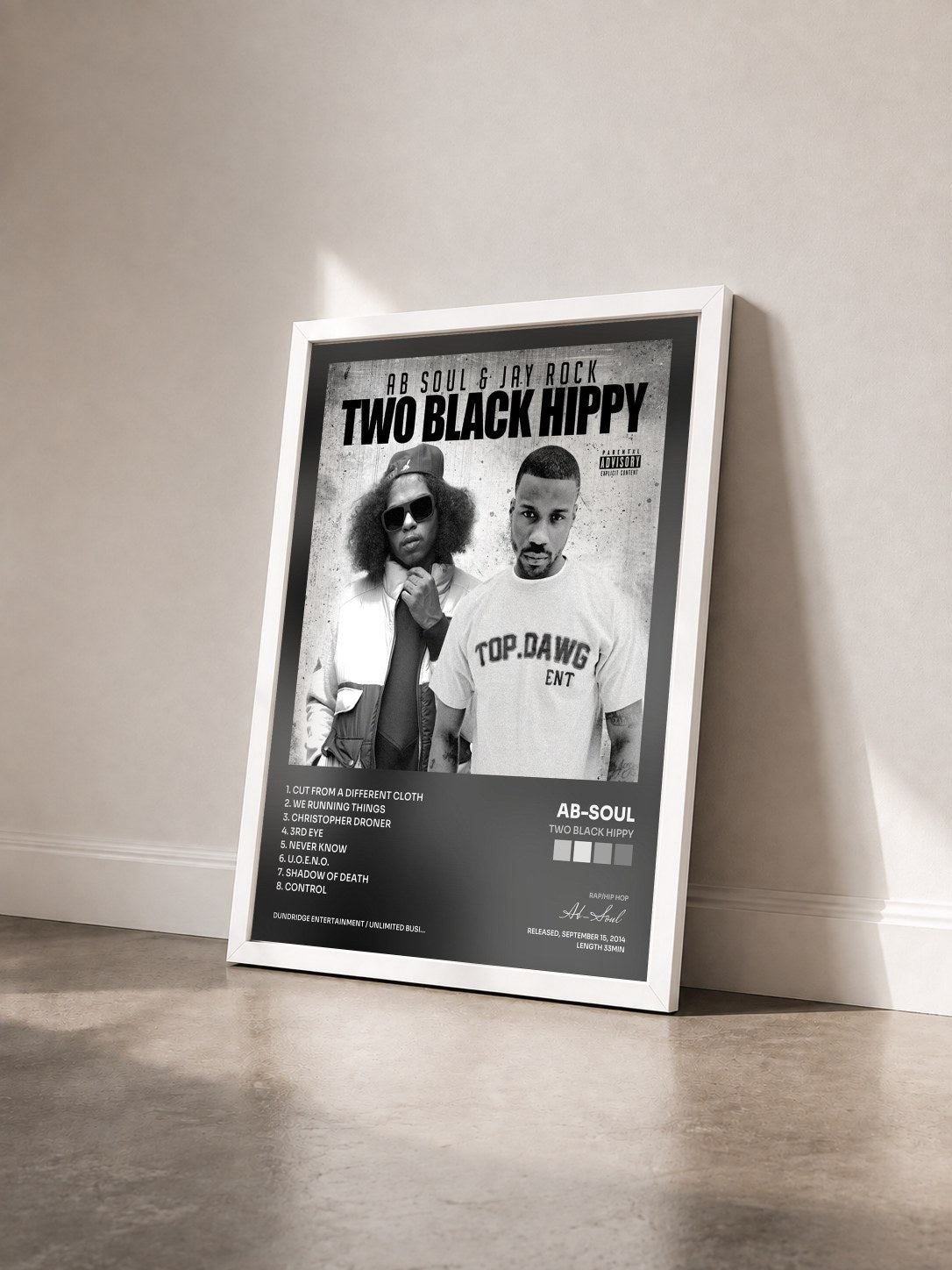 #blanc Tableau de l'album Two Black Hippy de Ab-Soul vu de trois quarts, cadre blanc