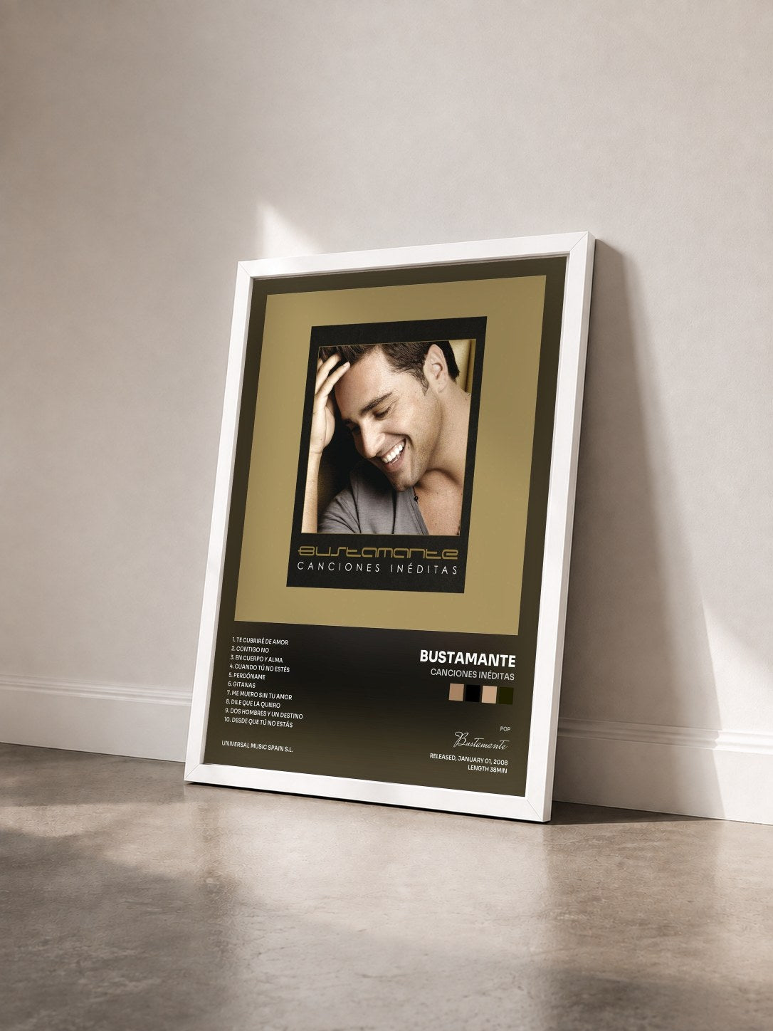 #blanc Tableau de l'album Canciones Inéditas de Bustamante vu de trois quarts, cadre blanc