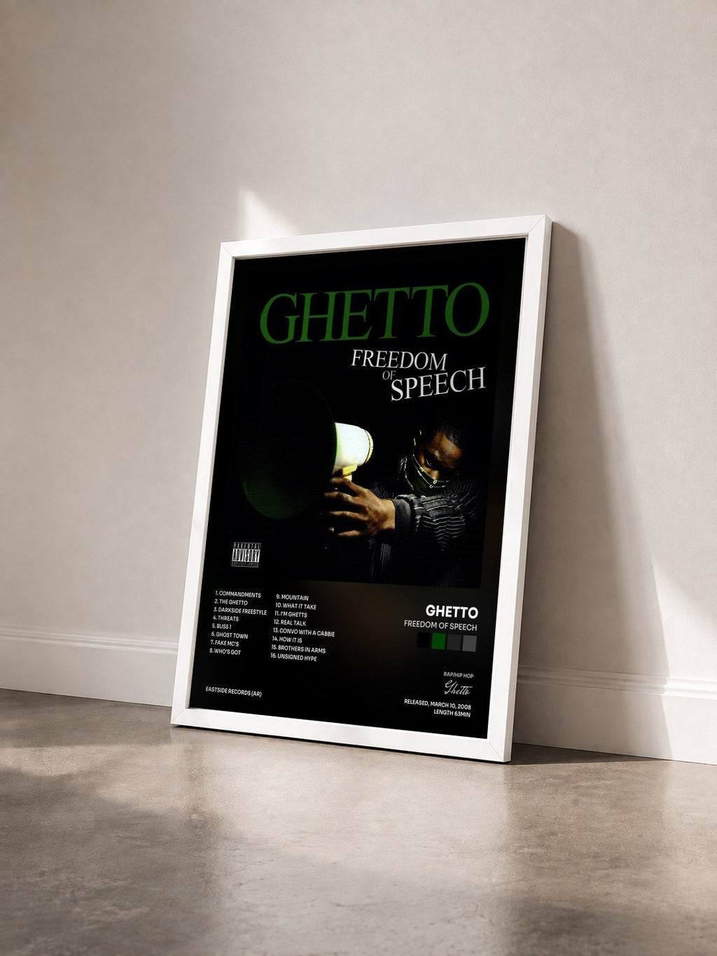 #blanc Tableau de l'album Freedom of Speech de Ghetto vu de trois quarts, cadre blanc