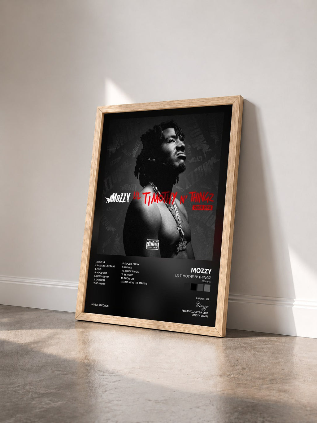 #bois Tableau de l'album Lil Timothy n' Thingz (2008 Era) de Mozzy vu de trois quarts, cadre en bois brut