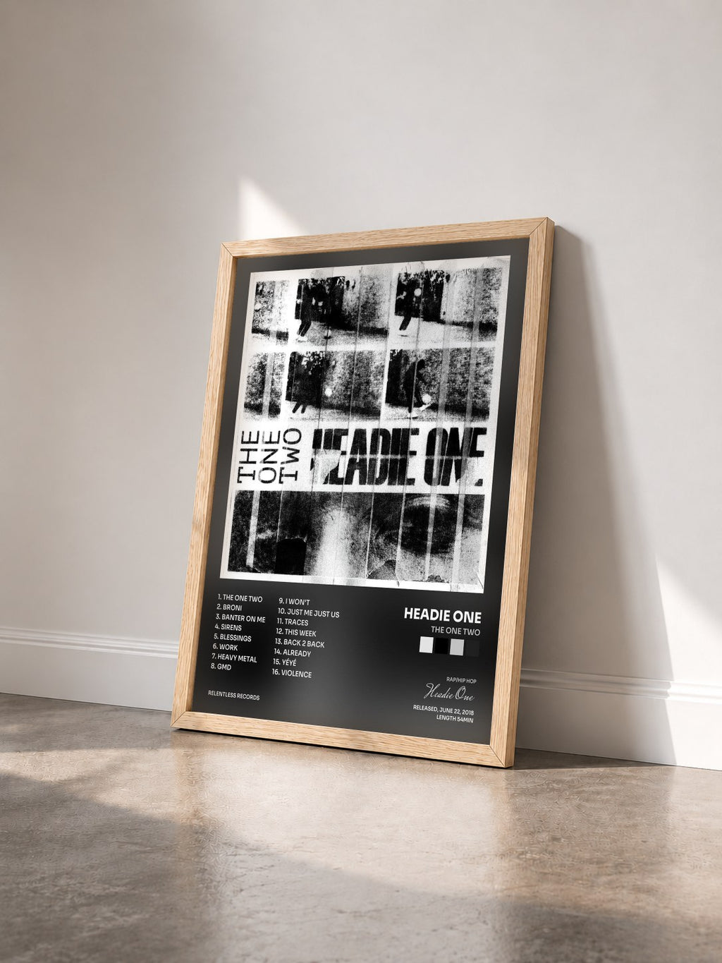 #bois Tableau de l'album The One Two de Headie One vu de trois quarts, cadre en bois brut