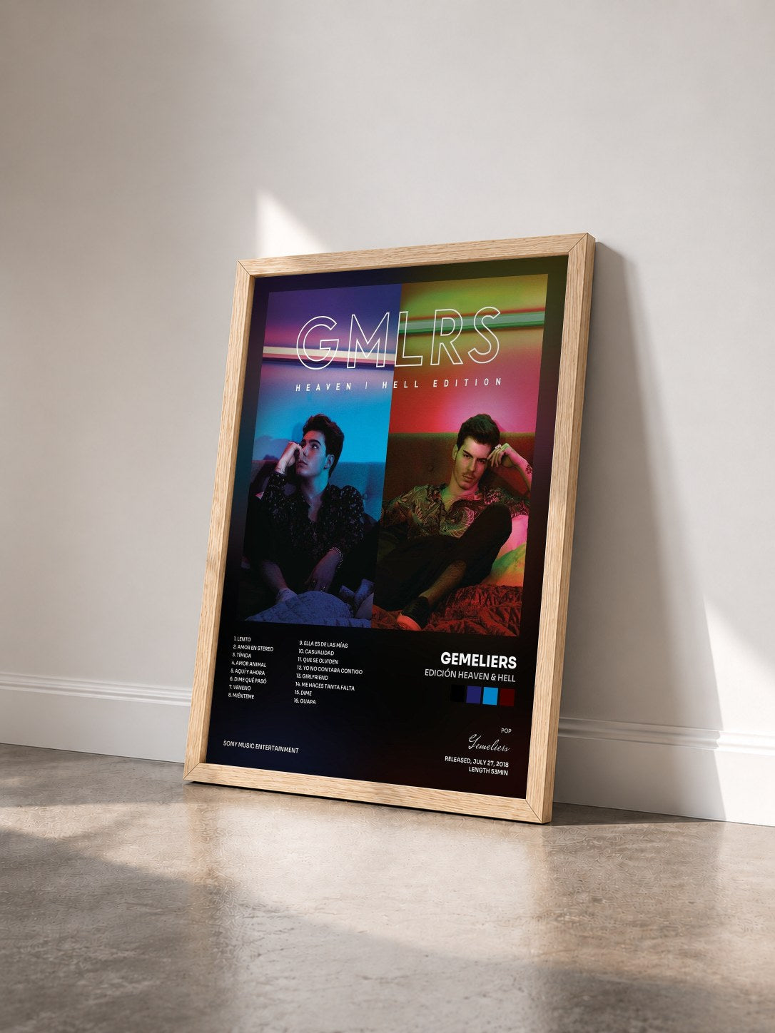 #bois Tableau de l'album Edición HEAVEN & HELL de Gemeliers vu de trois quarts, cadre en bois brut