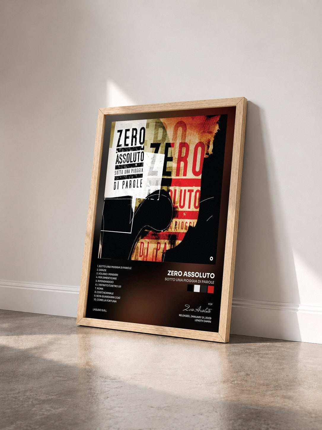 #bois Tableau de l'album Sotto una pioggia di parole de Zero Assoluto vu de trois quarts, cadre en bois brut
