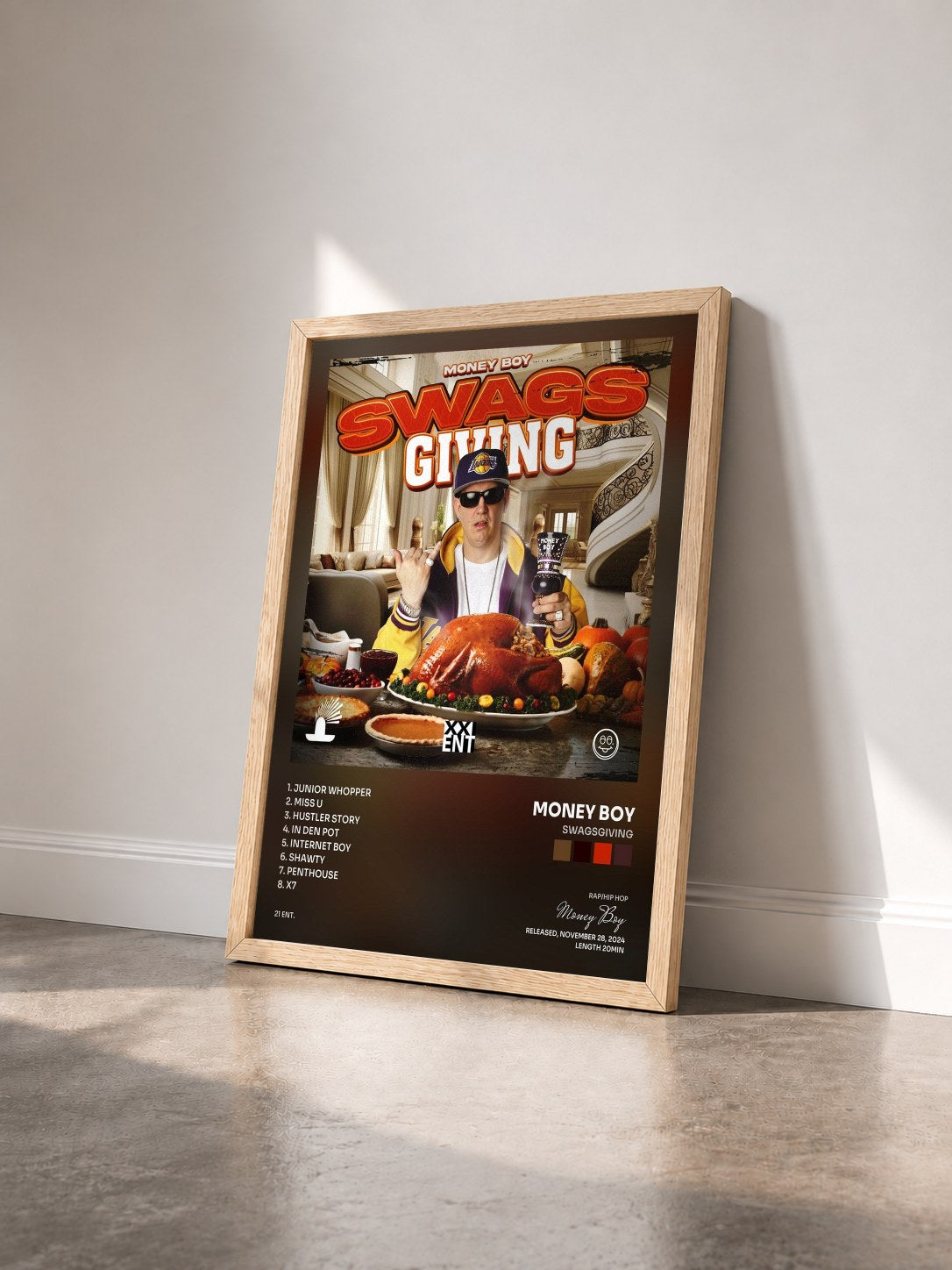 #bois Tableau de l'album SWAGSGIVING de Money Boy vu de trois quarts, cadre en bois brut