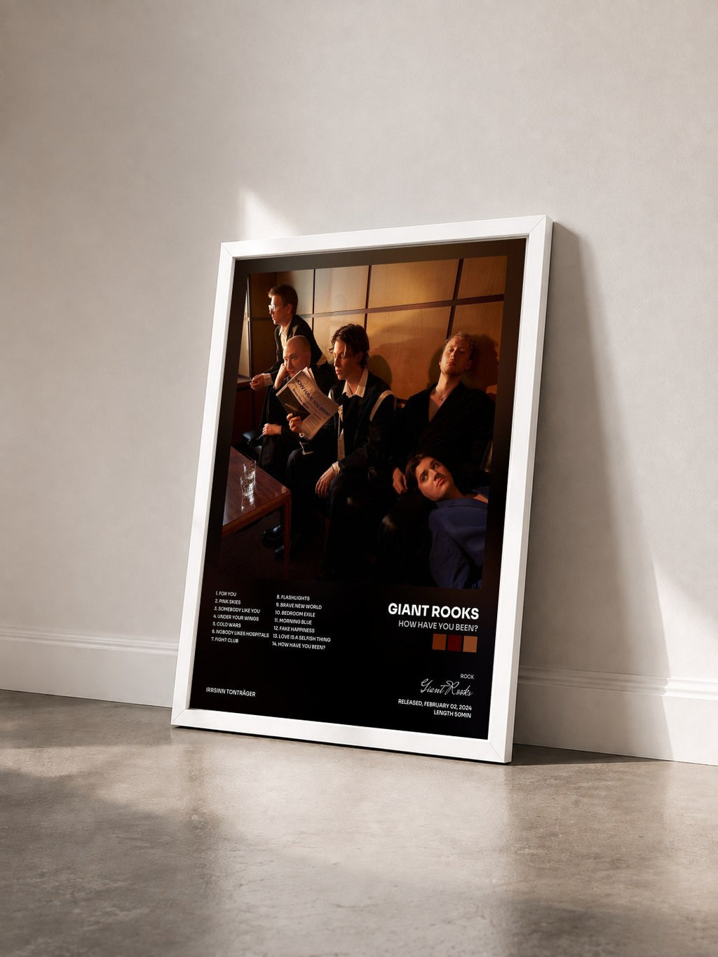 #blanc Tableau de l'album How Have You Been? de Giant Rooks vu de trois quarts, cadre blanc