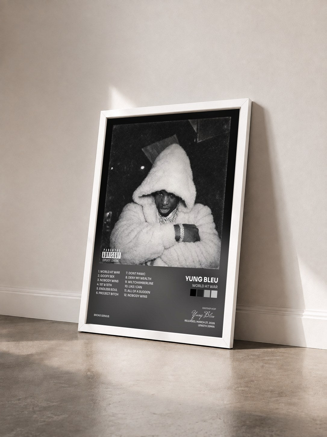 #blanc Tableau de l'album World At War de Yung Bleu vu de trois quarts, cadre blanc