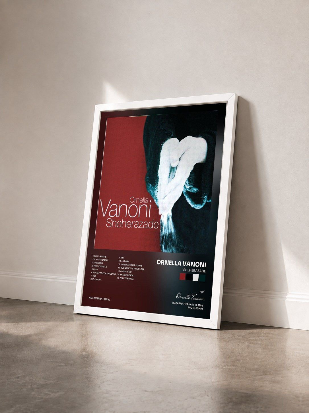 #blanc Tableau de l'album Sheherazade de Ornella Vanoni vu de trois quarts, cadre blanc
