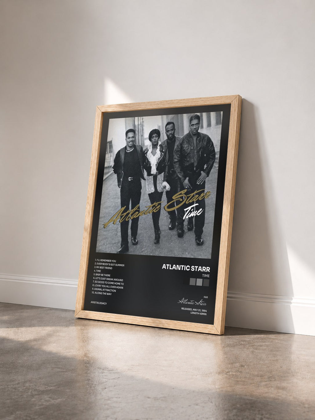 #bois Tableau de l'album Time de Atlantic Starr vu de trois quarts, cadre en bois brut