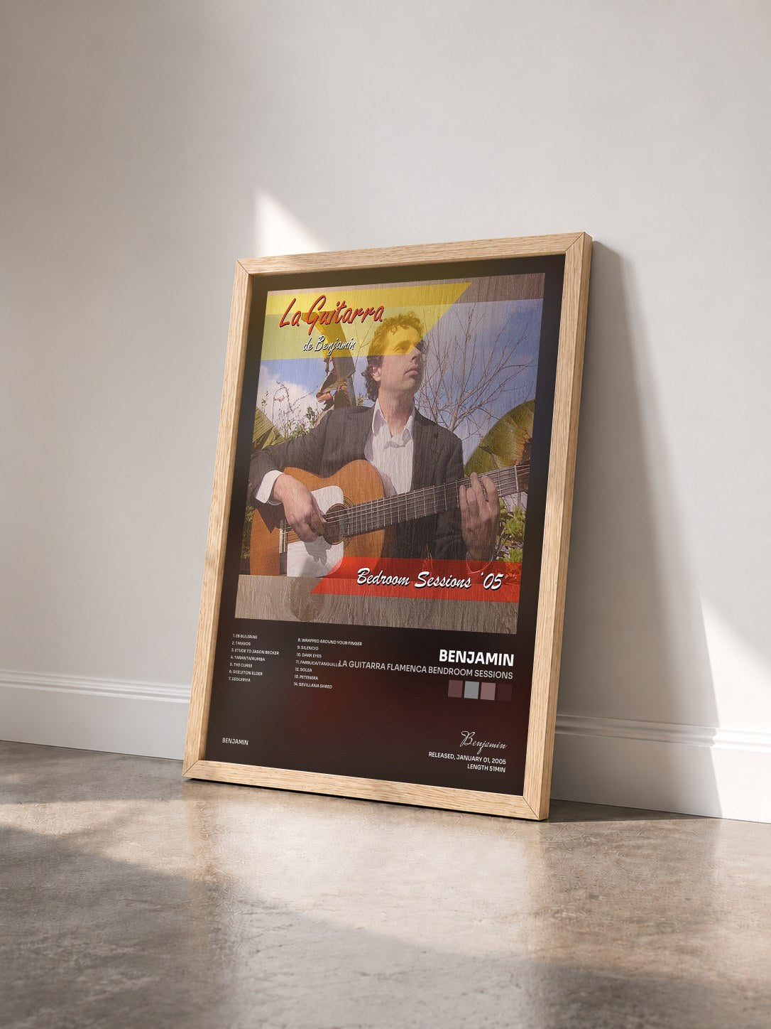 #bois Tableau de l'album La Guitarra Flamenca Bendroom Sessions de Benjamin vu de trois quarts, cadre en bois brut