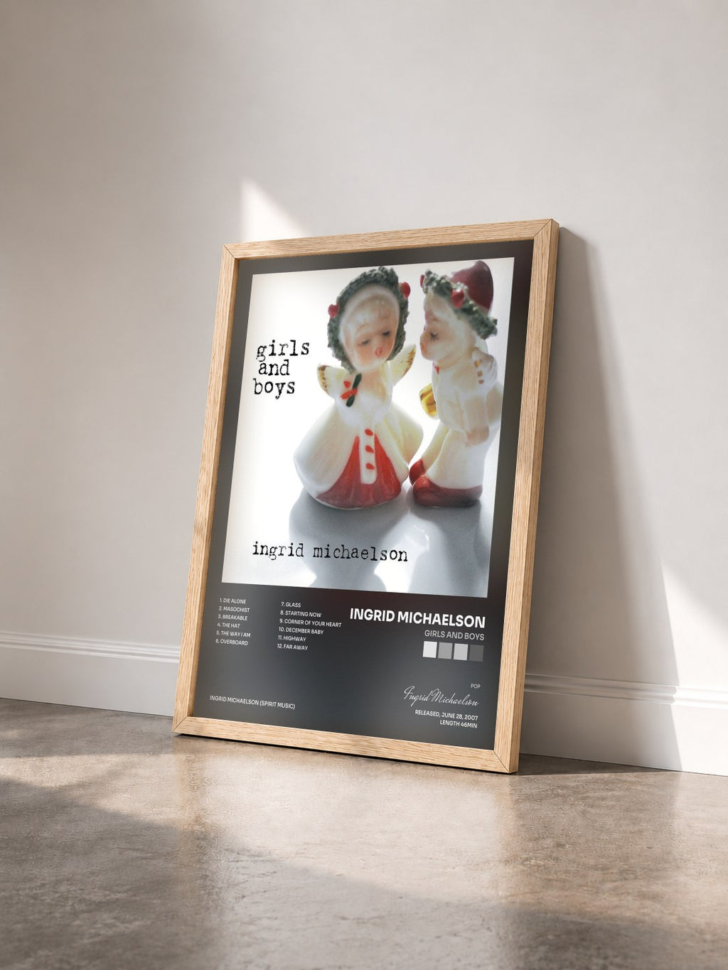 #bois Tableau de l'album Girls And Boys de Ingrid Michaelson vu de trois quarts, cadre en bois brut