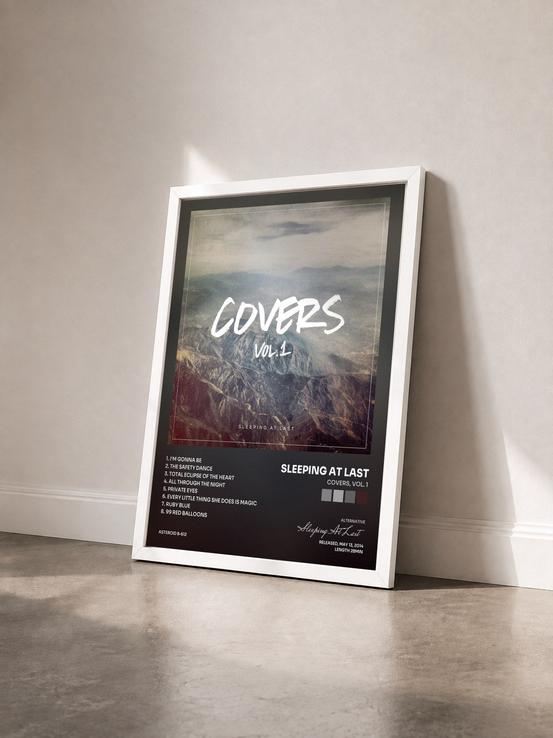 #blanc Tableau de l'album Covers, Vol. 1 de Sleeping At Last vu de trois quarts, cadre blanc