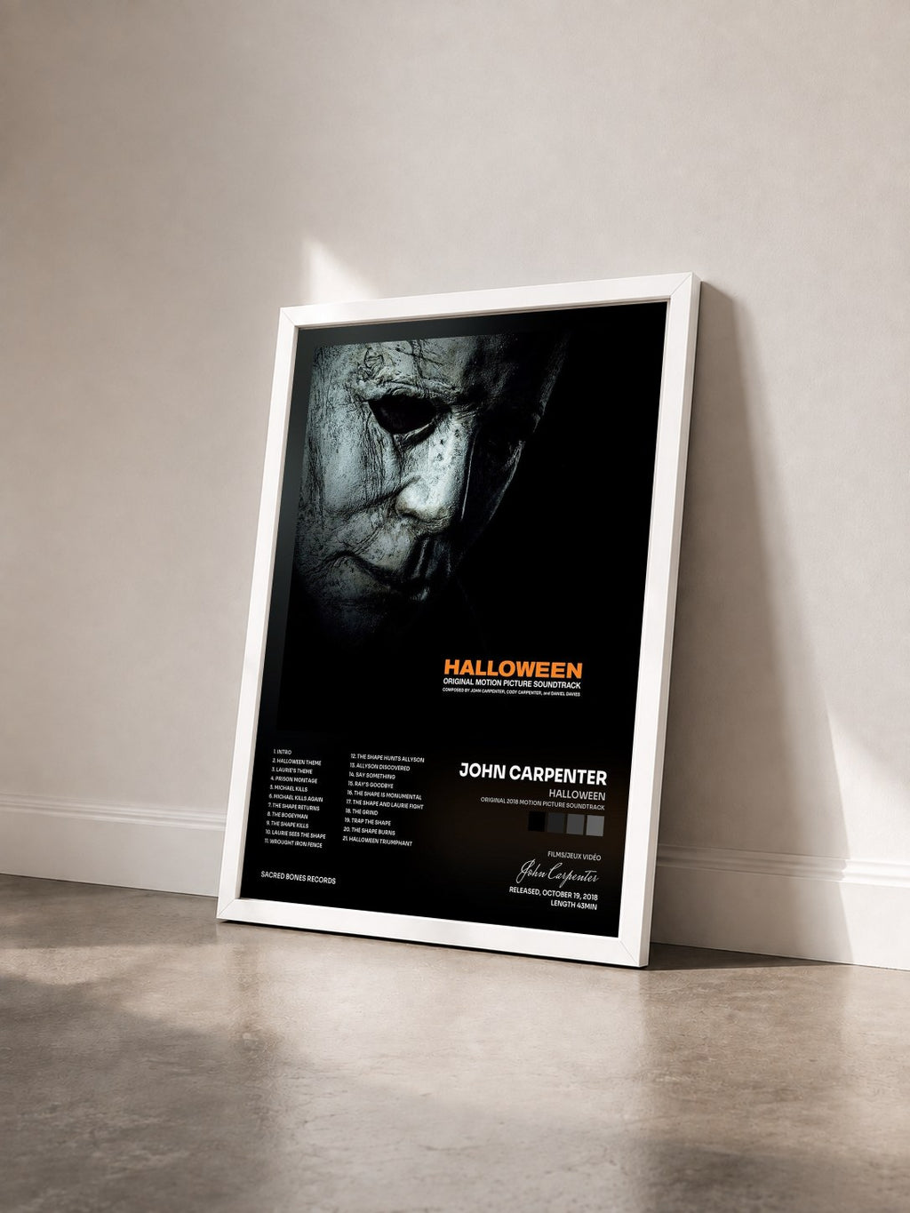 #blanc Tableau de l'album Halloween (Original 2018 Motion Picture Soundtrack) de John Carpenter vu de trois quarts, cadre blanc