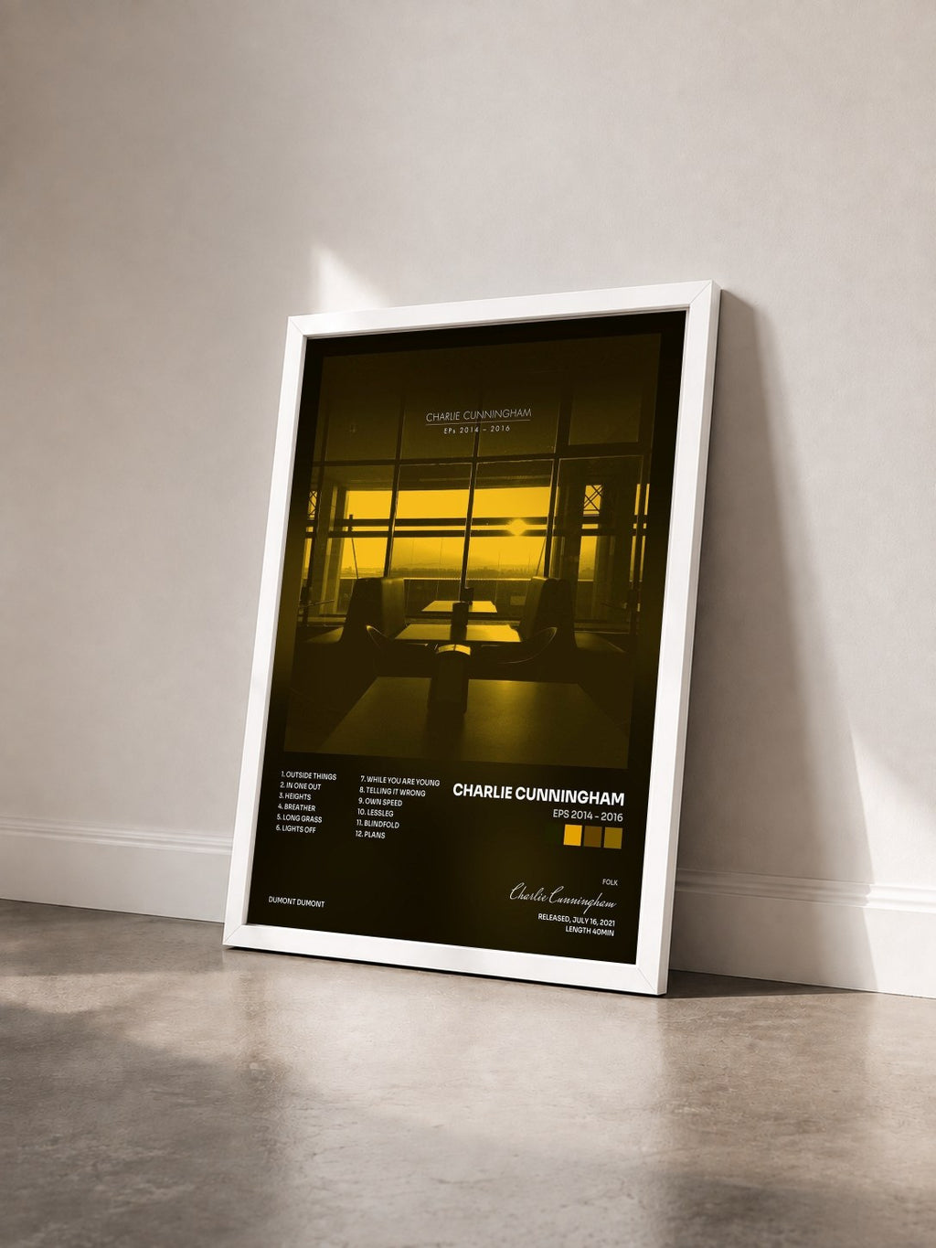 #blanc Tableau de l'album EPs 2014 - 2016 de Charlie Cunningham vu de trois quarts, cadre blanc