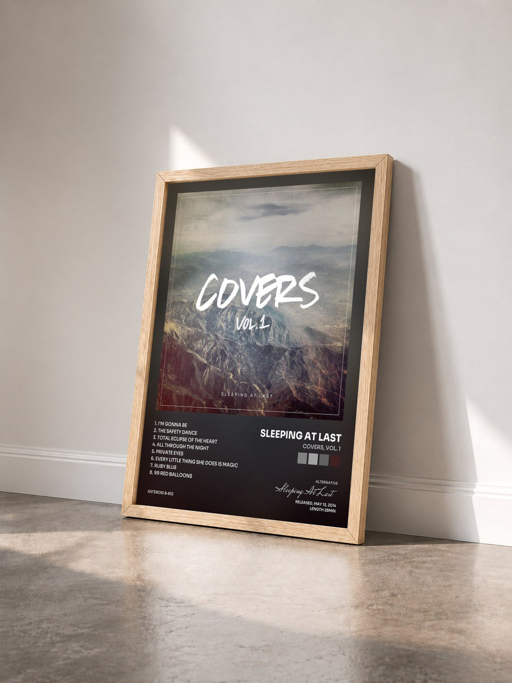 #bois Tableau de l'album Covers, Vol. 1 de Sleeping At Last vu de trois quarts, cadre en bois brut