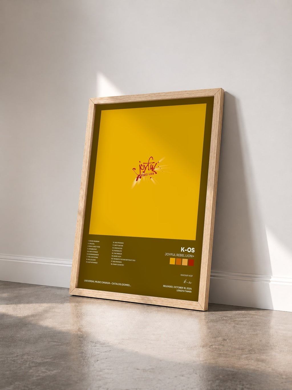 #bois Tableau de l'album Joyful Rebel Lion+ de k-os vu de trois quarts, cadre en bois brut