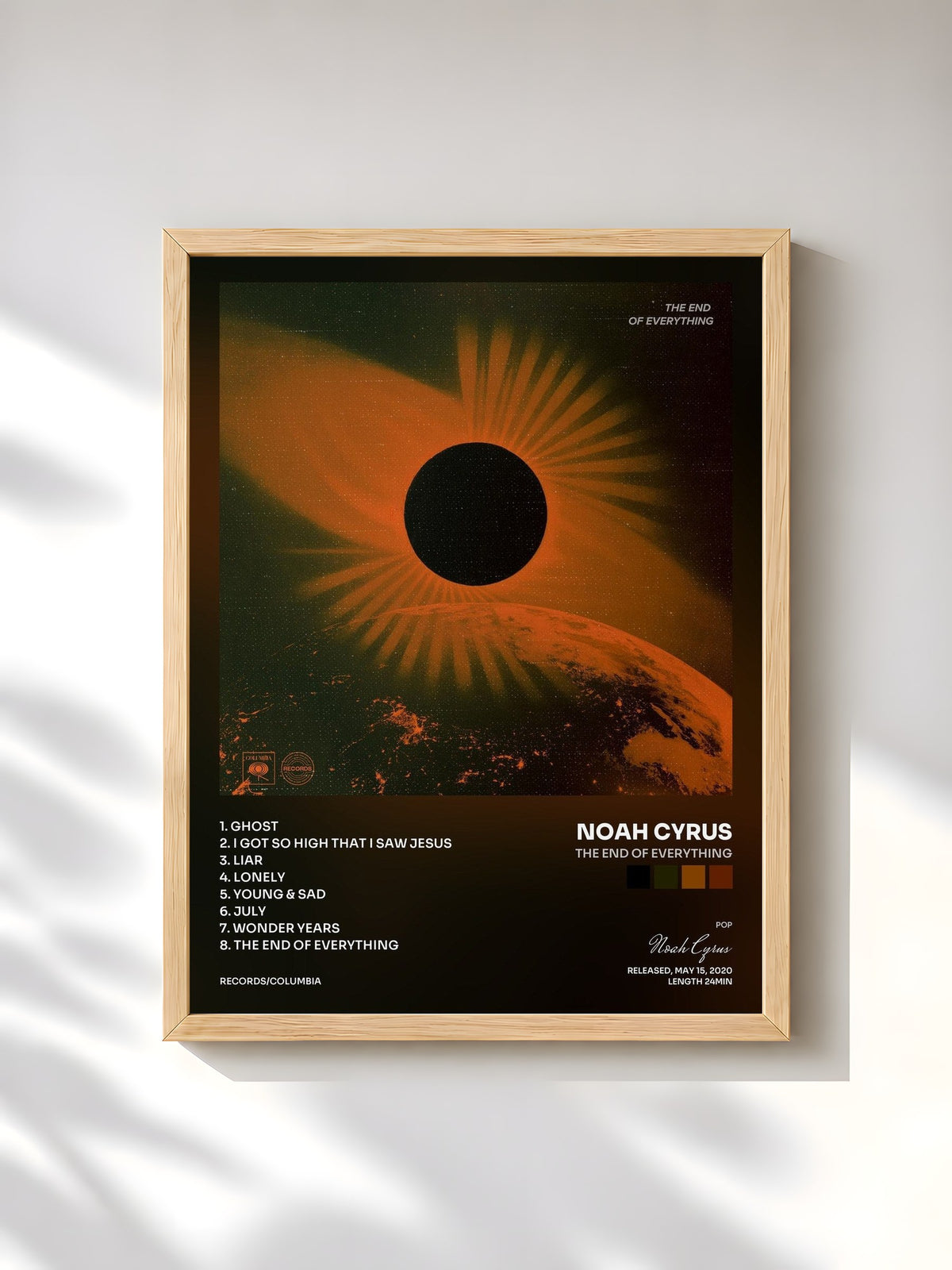 #bois Tableau de l'album THE END OF EVERYTHING de Noah Cyrus, cadre en bois brut, imprimé et encadré en France