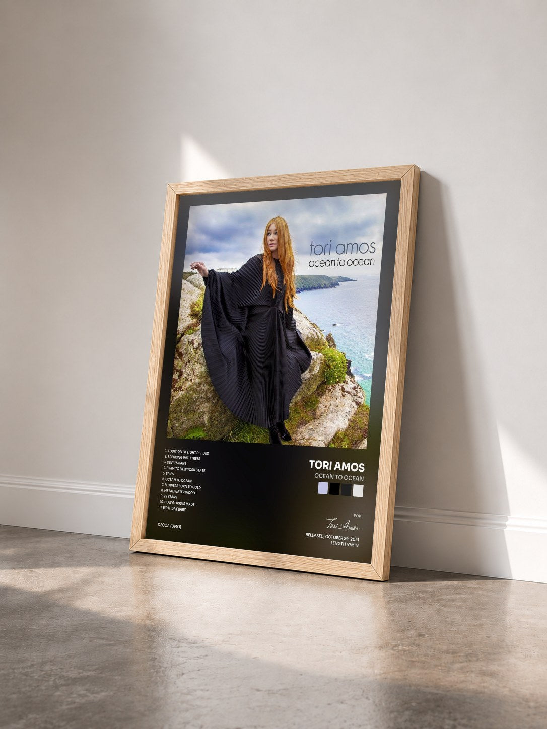 #bois Tableau de l'album Ocean to Ocean de Tori Amos vu de trois quarts, cadre en bois brut
