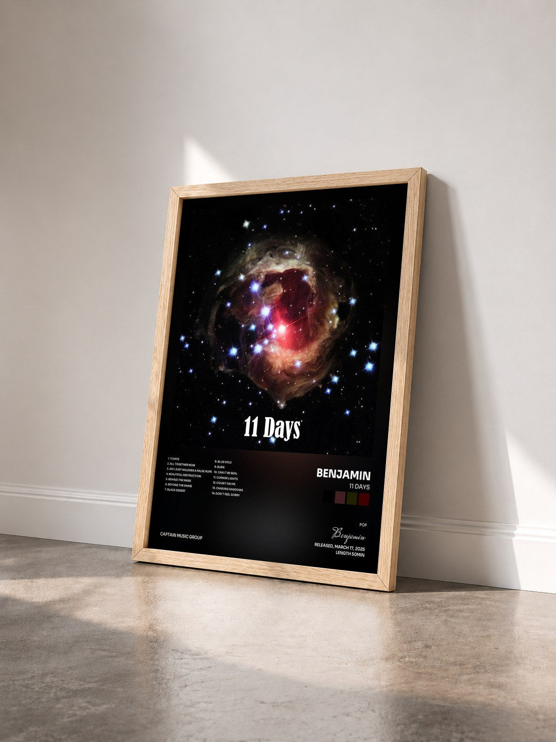 #bois Tableau de l'album 11 Days de Benjamin vu de trois quarts, cadre en bois brut