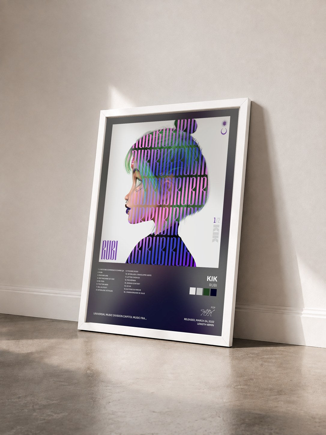 #blanc Tableau de l'album Rubi de KIK vu de trois quarts, cadre blanc