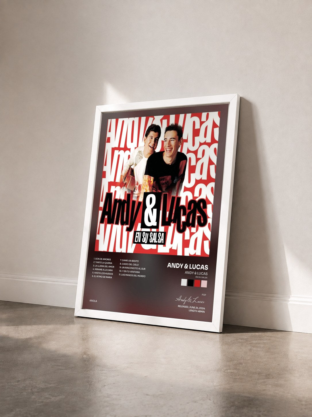 #blanc Tableau de l'album Andy & Lucas (En Su Salsa) de Andy & Lucas vu de trois quarts, cadre blanc